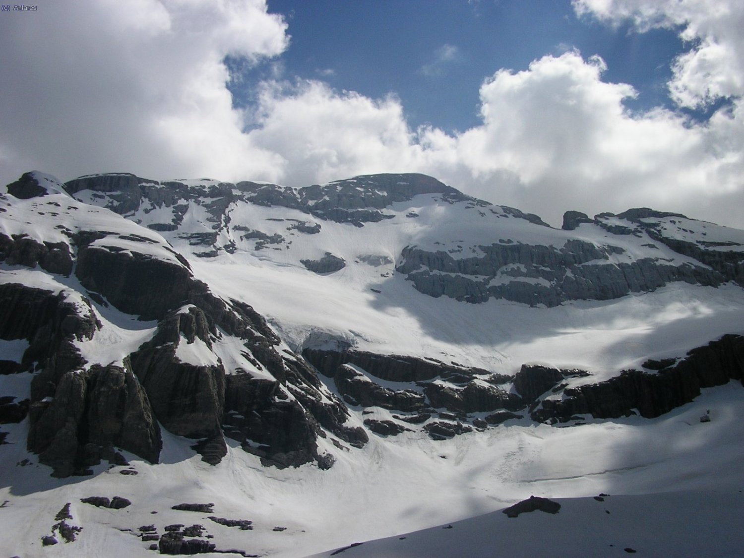 El sol de la tarde ilumina la norte del Perdido