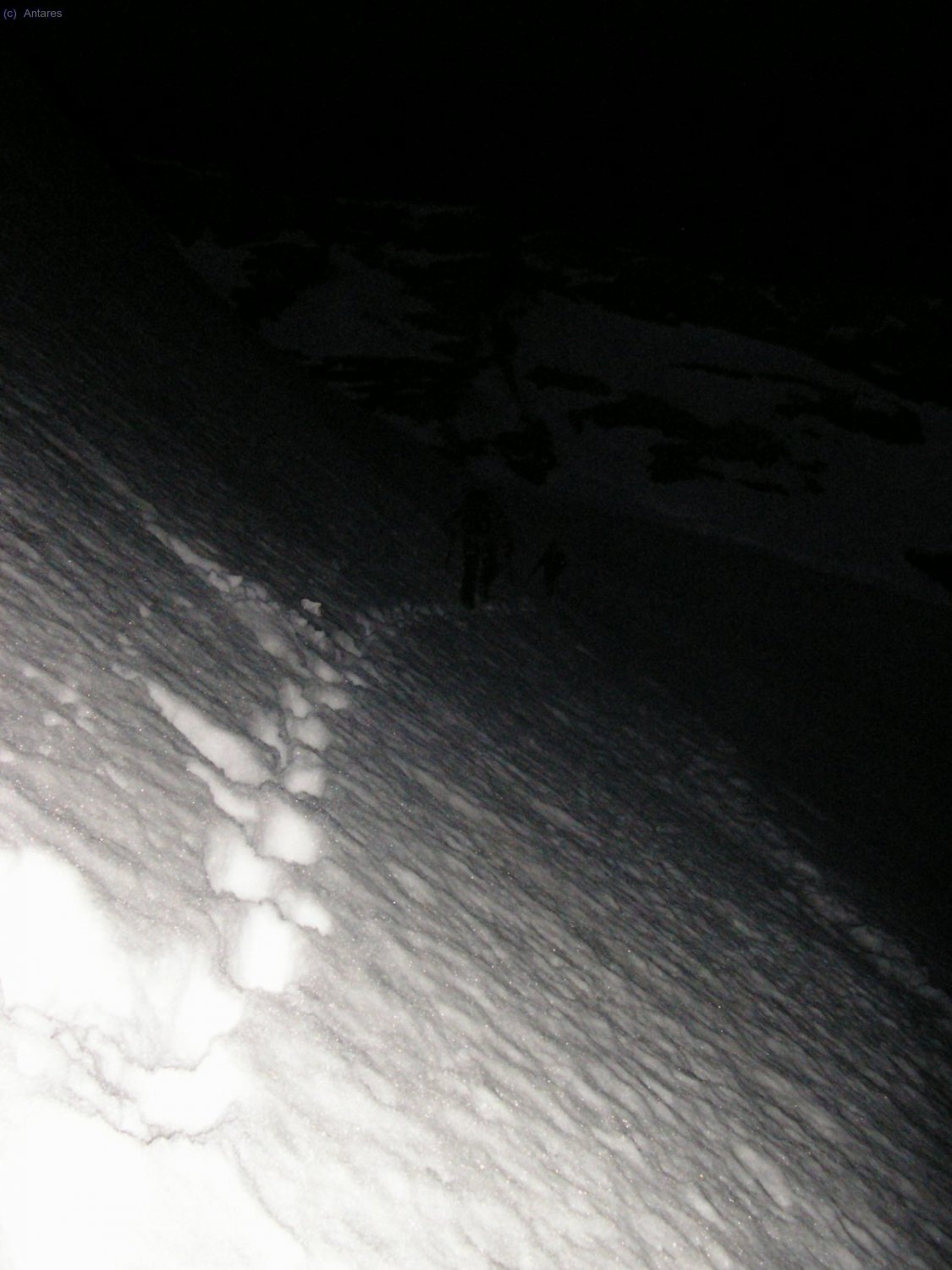 En el glaciar a&uacute;n reinan las sombras