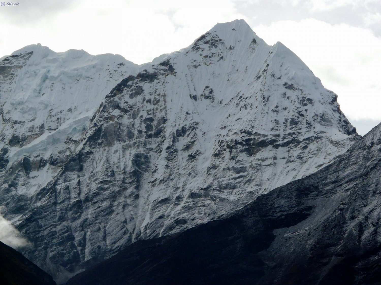 Kusum Kangguru desde Namche Bazaar