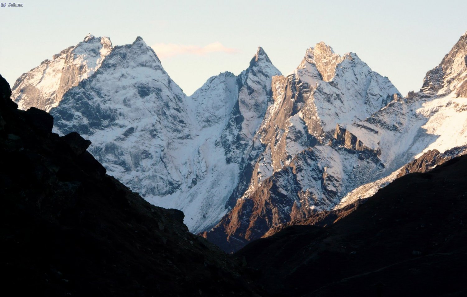 Cumbres al amanecer desde Dragnag