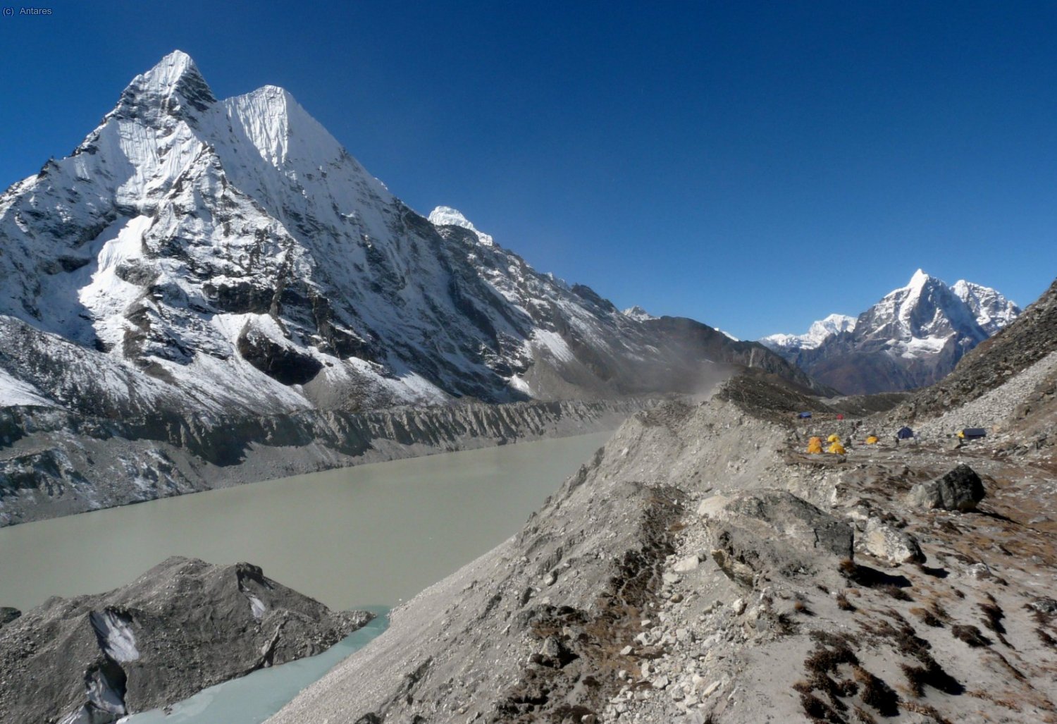 Lago Imja Tsho y CB del Island Peak