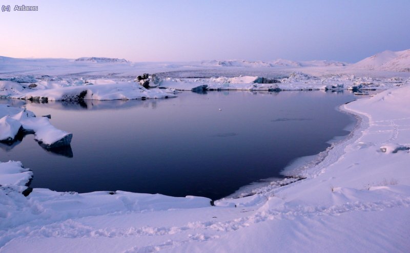 J&ouml;kuls&aacute;rl&oacute;n con las &uacute;ltimas luces