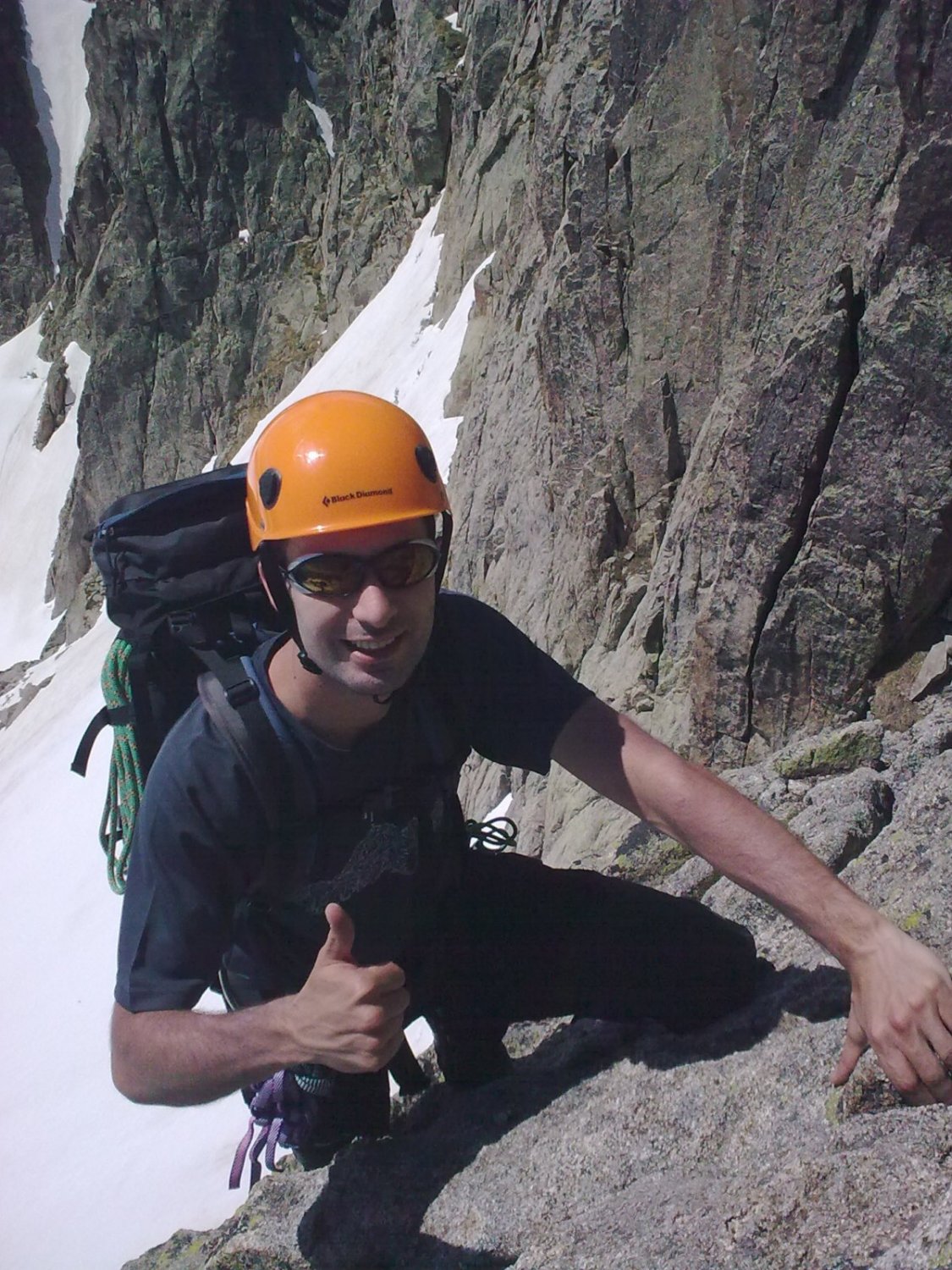 Jordi en la pared del Besiberri Nord.