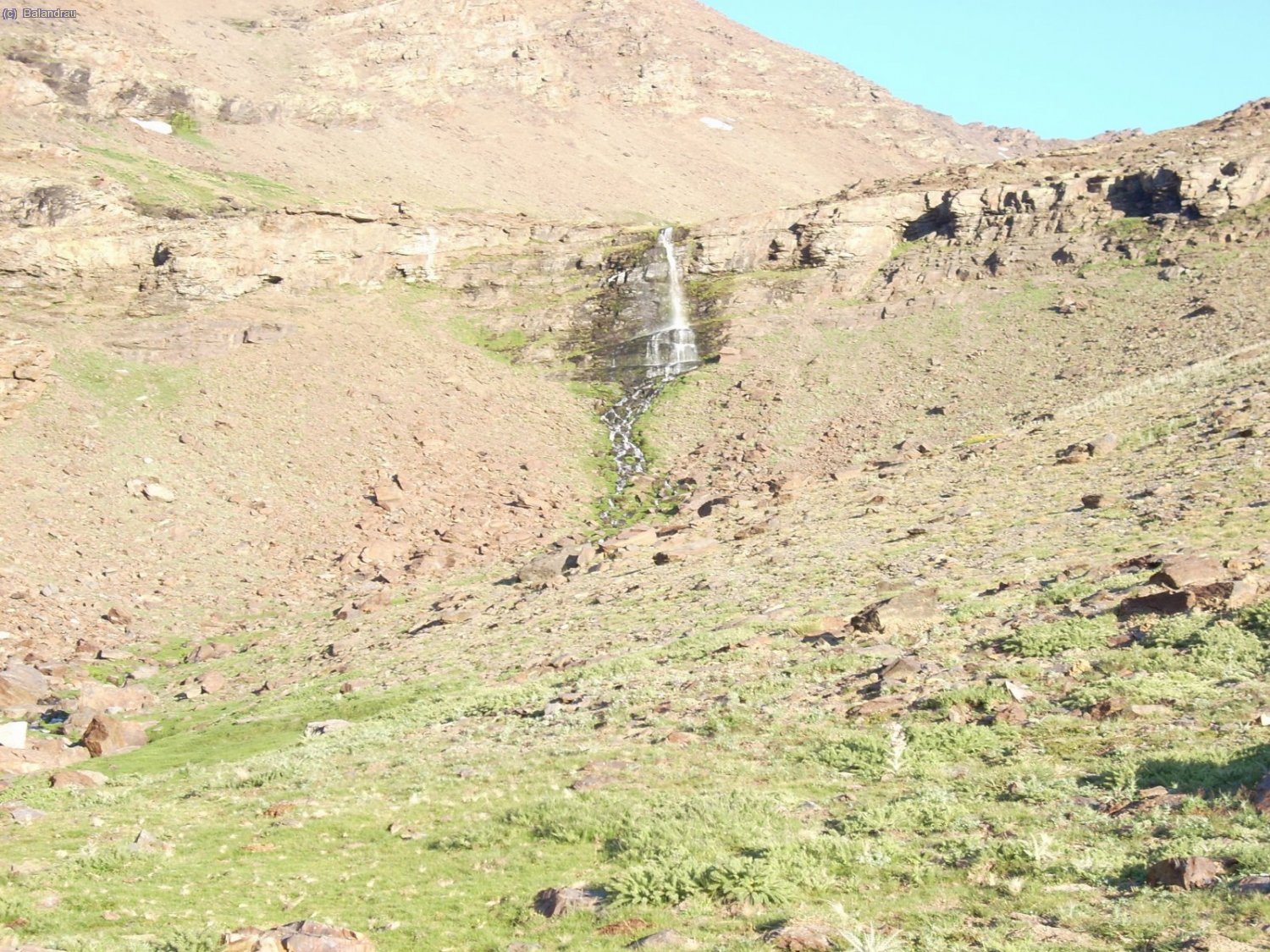 Cascada que viene de las Lagunas del Goter&oacute;n.