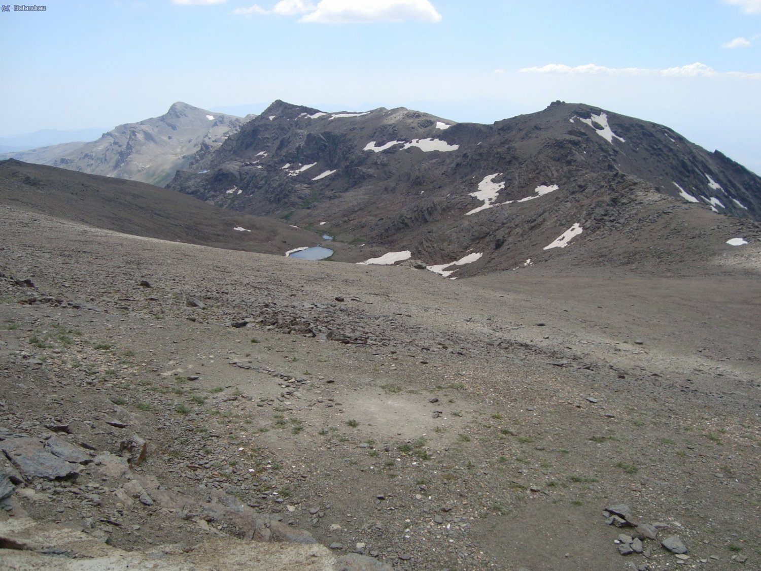 Lo que vamos ha hacer esta tarde en una larg&iacute;sima jornada (no lo teniamos `previsto),en primer t&eacute;rmino el Cartujo y al final el tres mil m&aacute;s occidental de la Sierra el cerro del Caballo