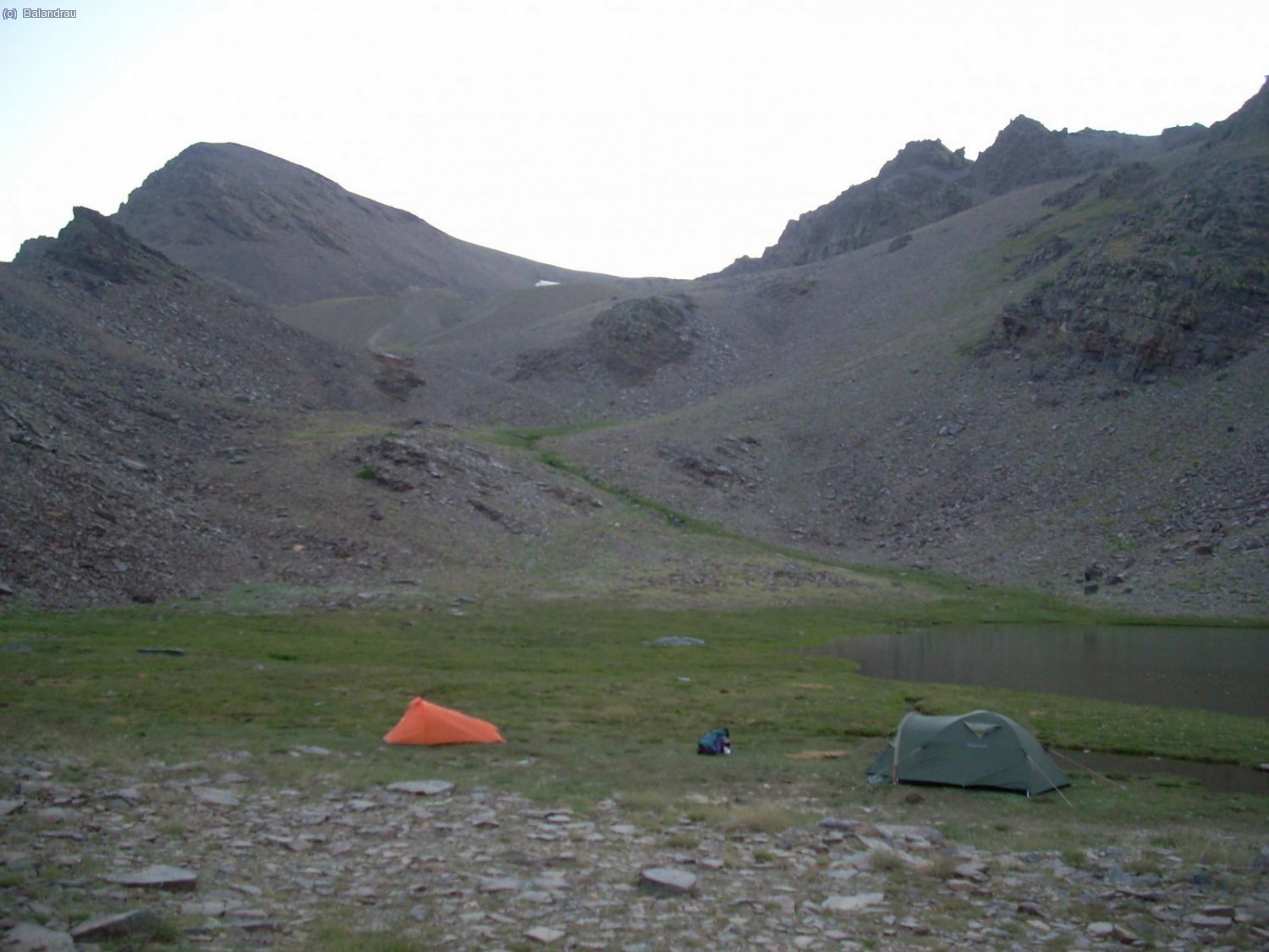 El Cerro del Caballo desde la Laguna de N&aacute;jera a 2750 mts.Esta es la noche del ataque de los famosos "Zorros",se m&eacute; llevaron hasta las botas (por suerte pude encontrarlas).
