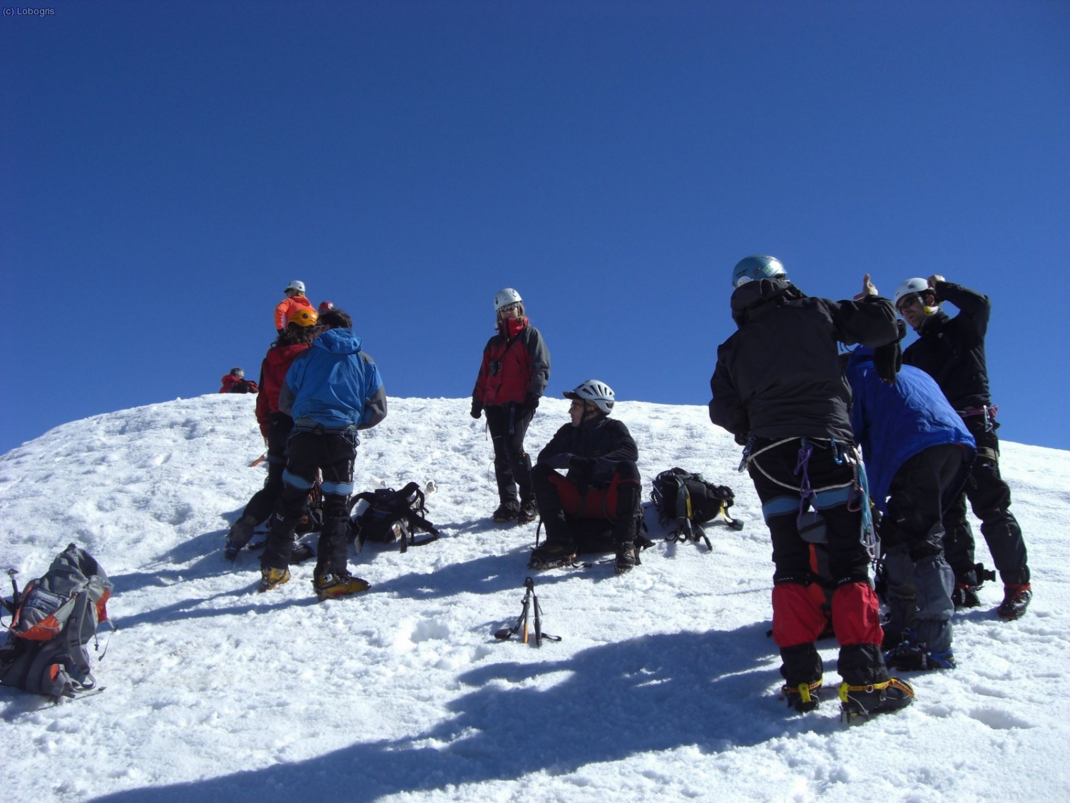 Haciendo tiempo y comiendo un poco.
