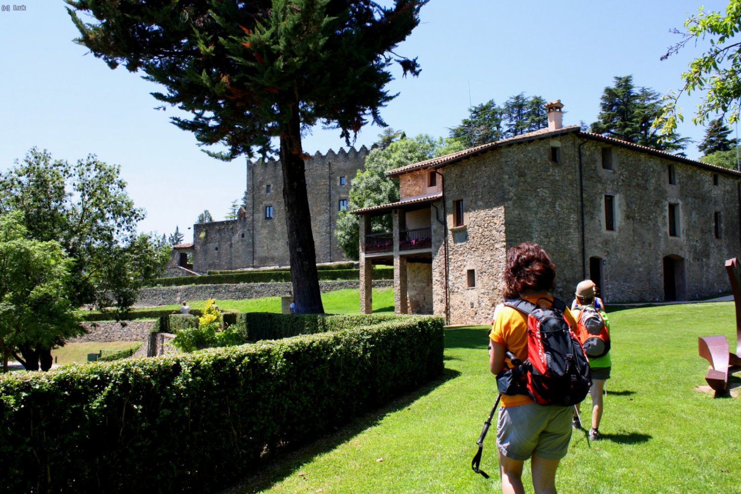 llegada al "castell de montesquiu"