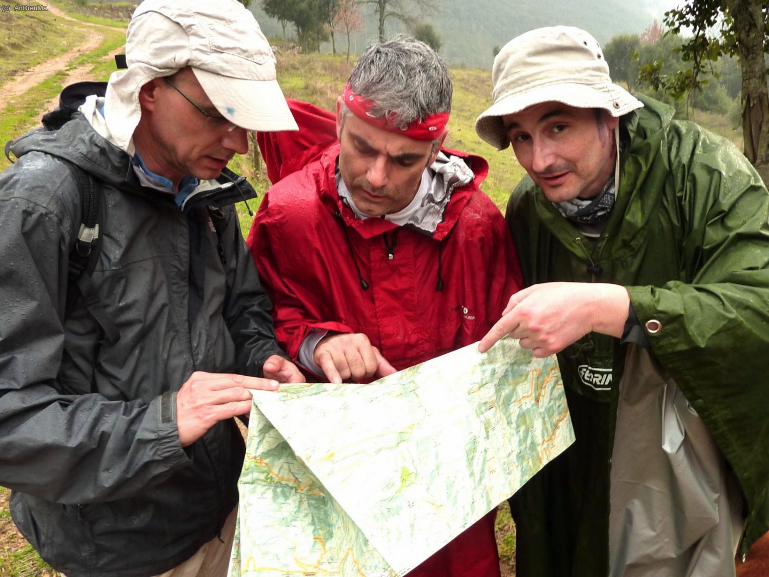 En el moment que comen&ccedil;a a ploure decidim... o cap a Talaix&agrave; o cap els cotxes??