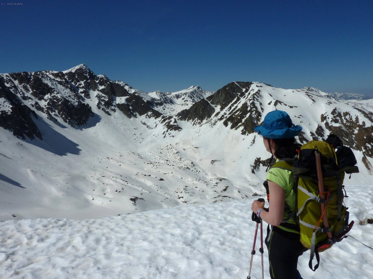 Molt aprop del cim de La Mina, l