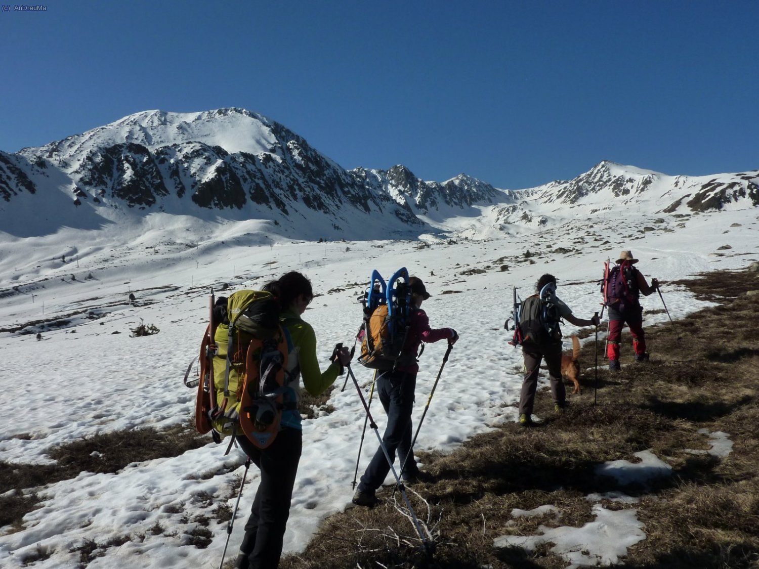 ... i iniciem el cam&iacute; cap el pic de La Mina. 