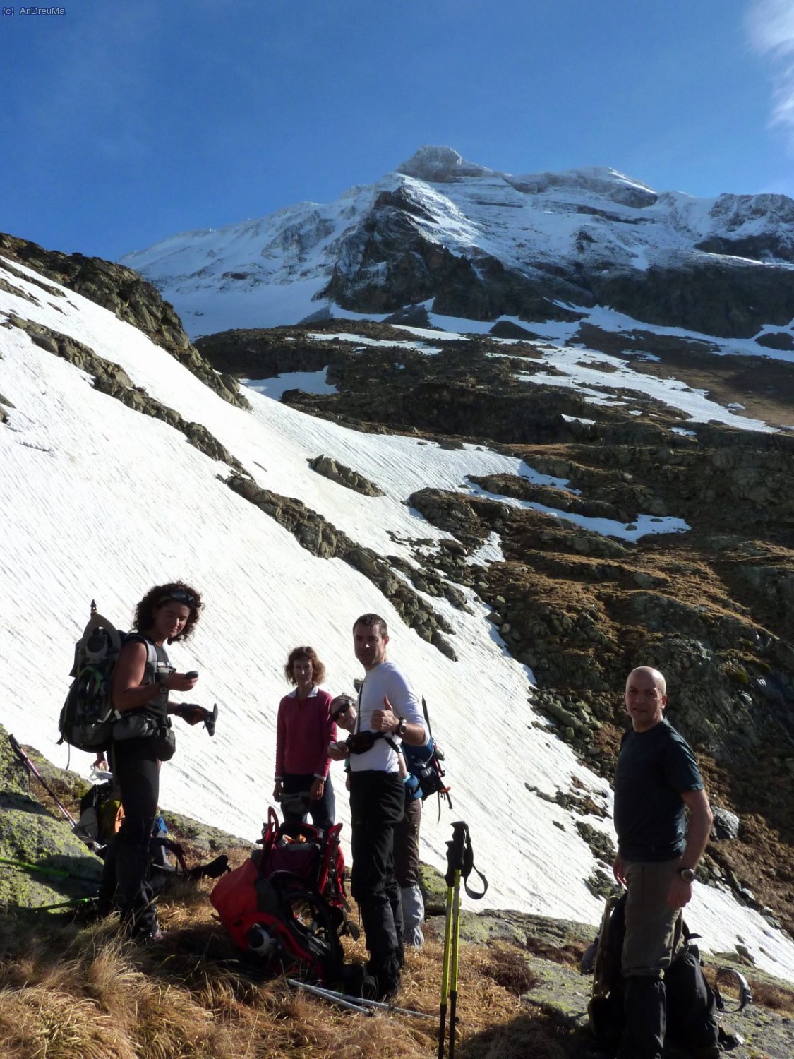 Un moment de descans...amb el Cap i Xel de la Baca darrera! 