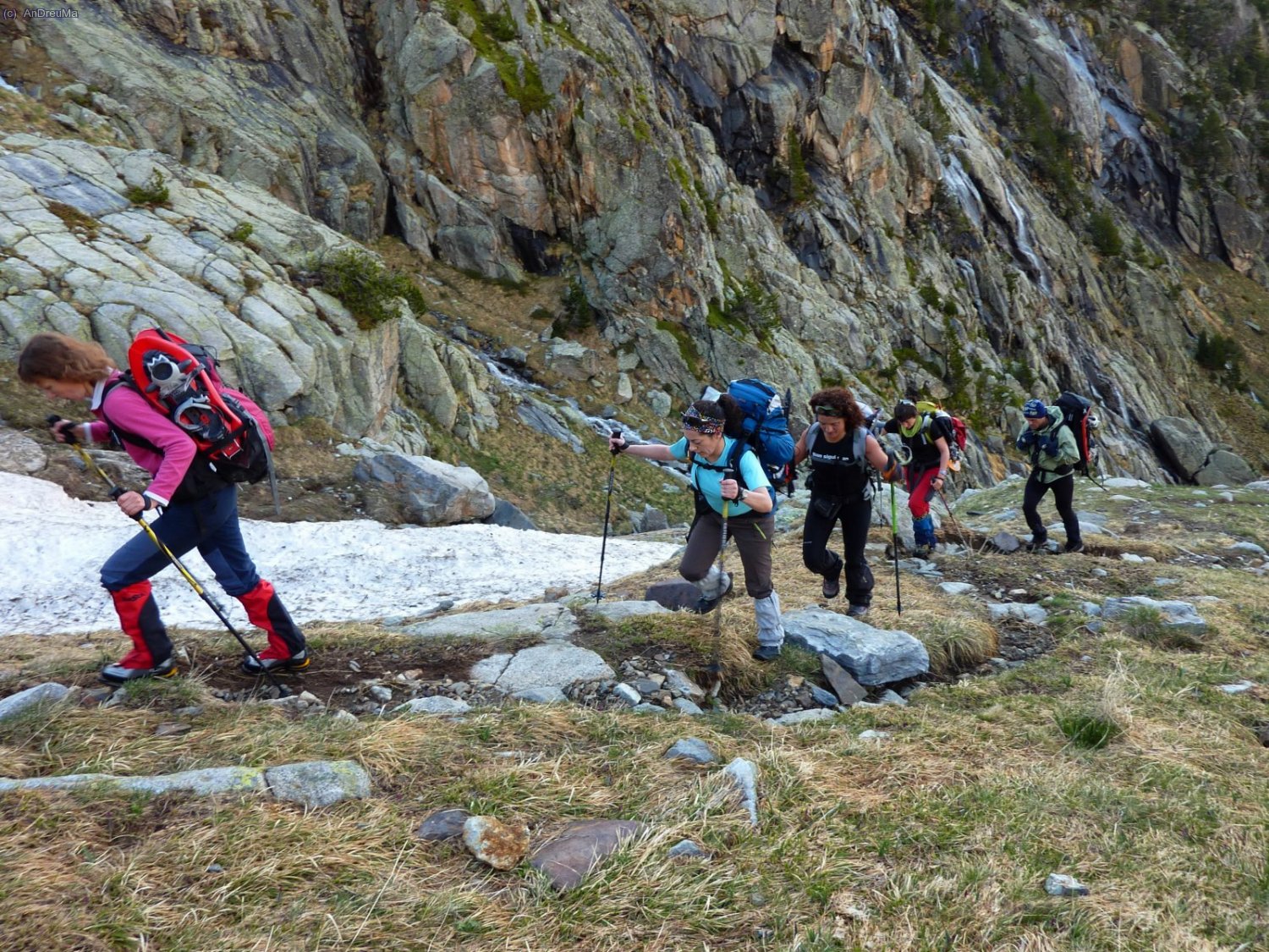 Superant el Torrent de G&iacute;as.