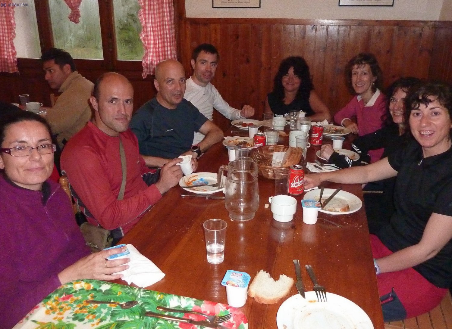 Despr&eacute;s de dues hores de cam&iacute;, sota la pluja, un soparet reconfortant. 