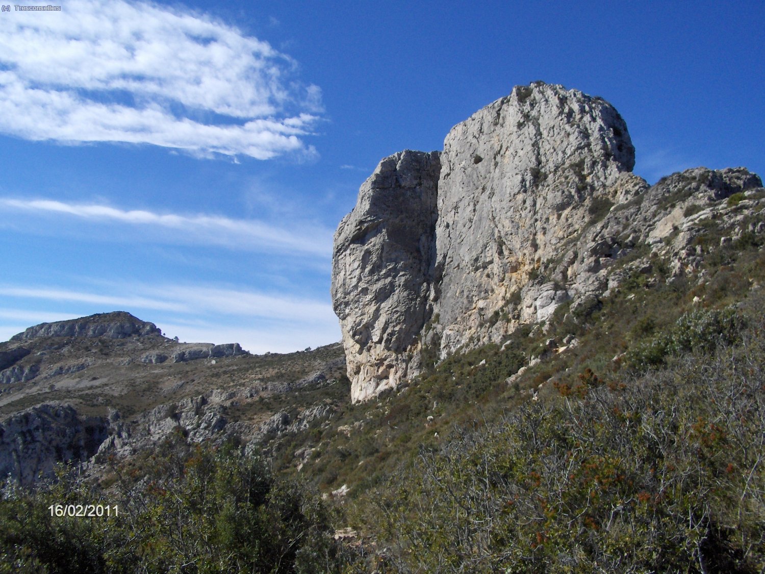 Bajando una vista atras sobre el Cavall Bernat.