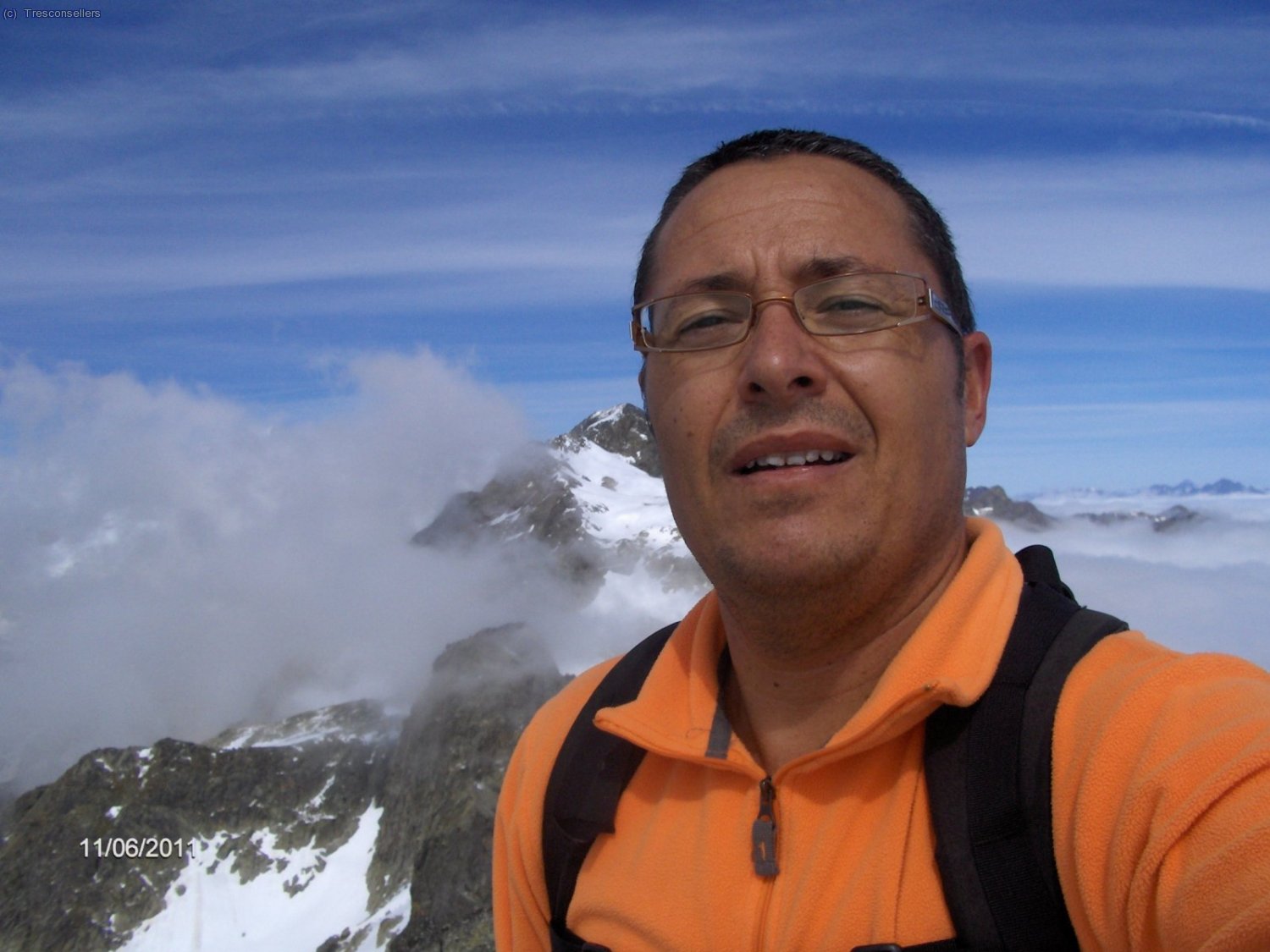 Autoretrato en la cima.