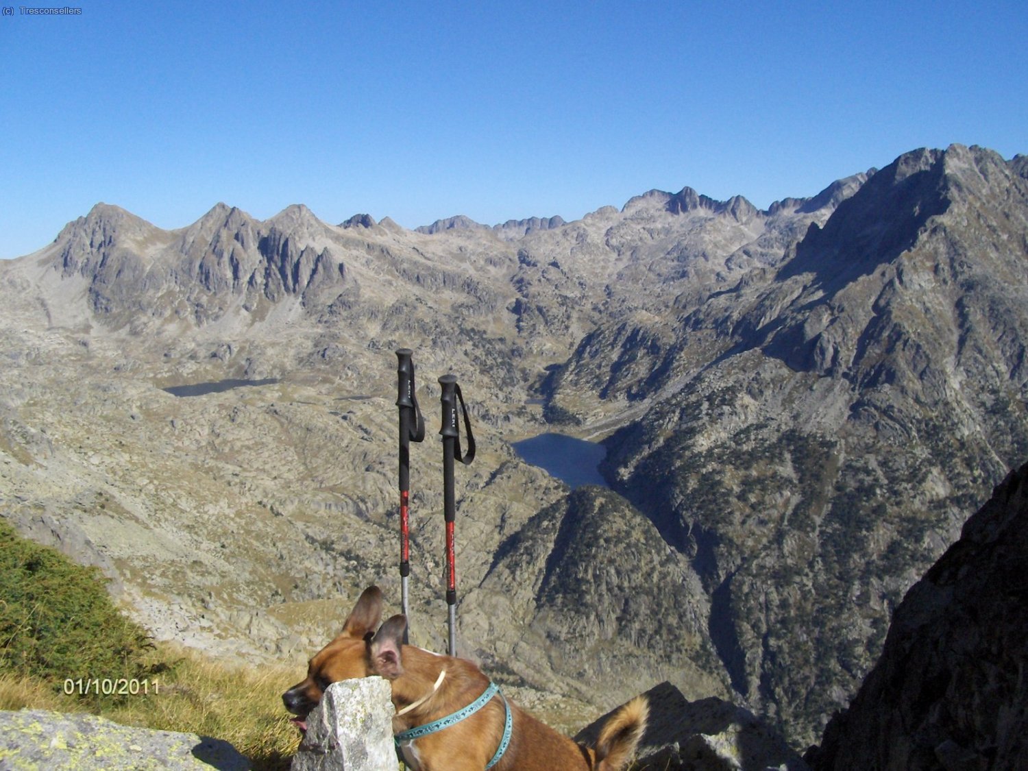 Passarem pel pas dels Isards de baixada i anirem a cercar el cam&iacute; del Barranc de Malavesina i de retorn que ja toca. Una foto desde el pas cap a l