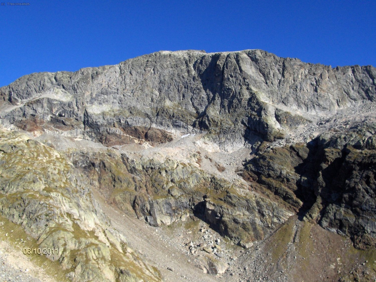 El Maupas (3109m.) tanca la vall pel nord.