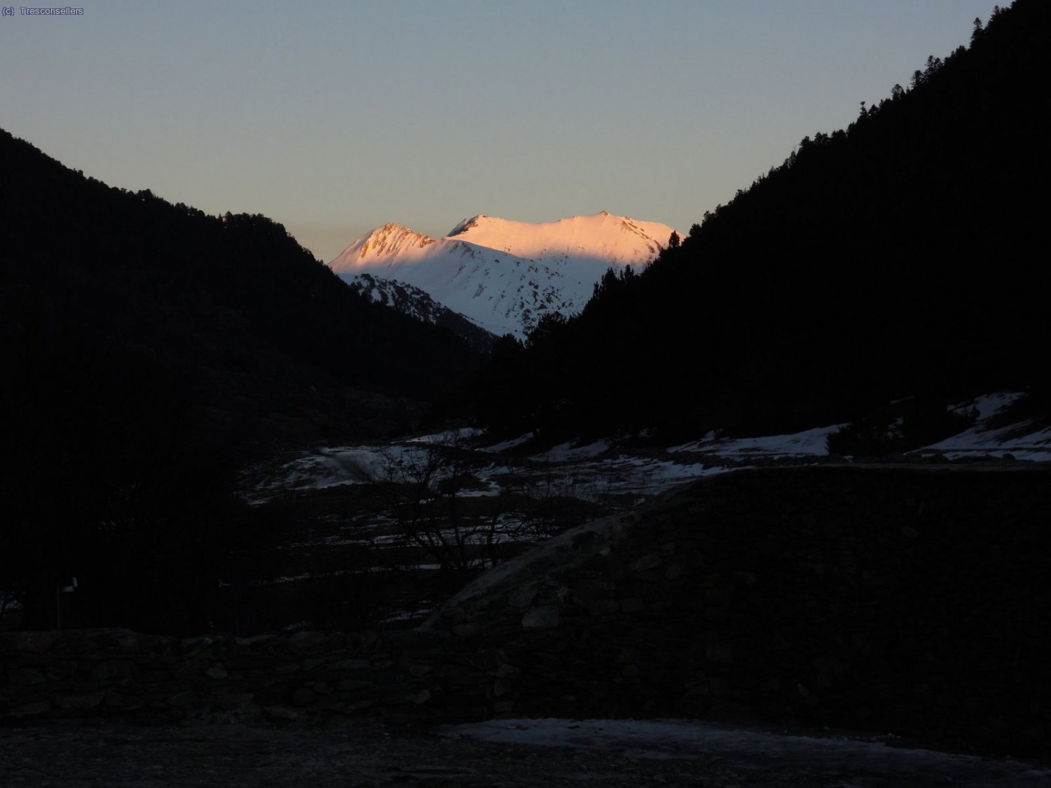 Posta de sol des de el Santuari de Montgarri.