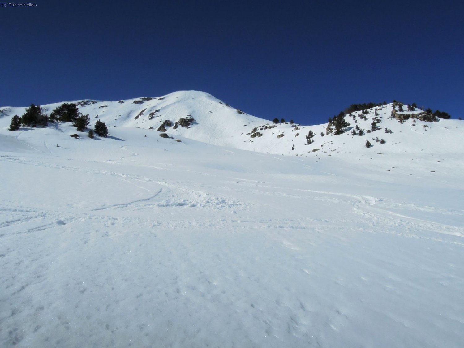 El Tuc dera Salana amb les vistes del descens, aqu&iacute; abaix amb molt bona neu.