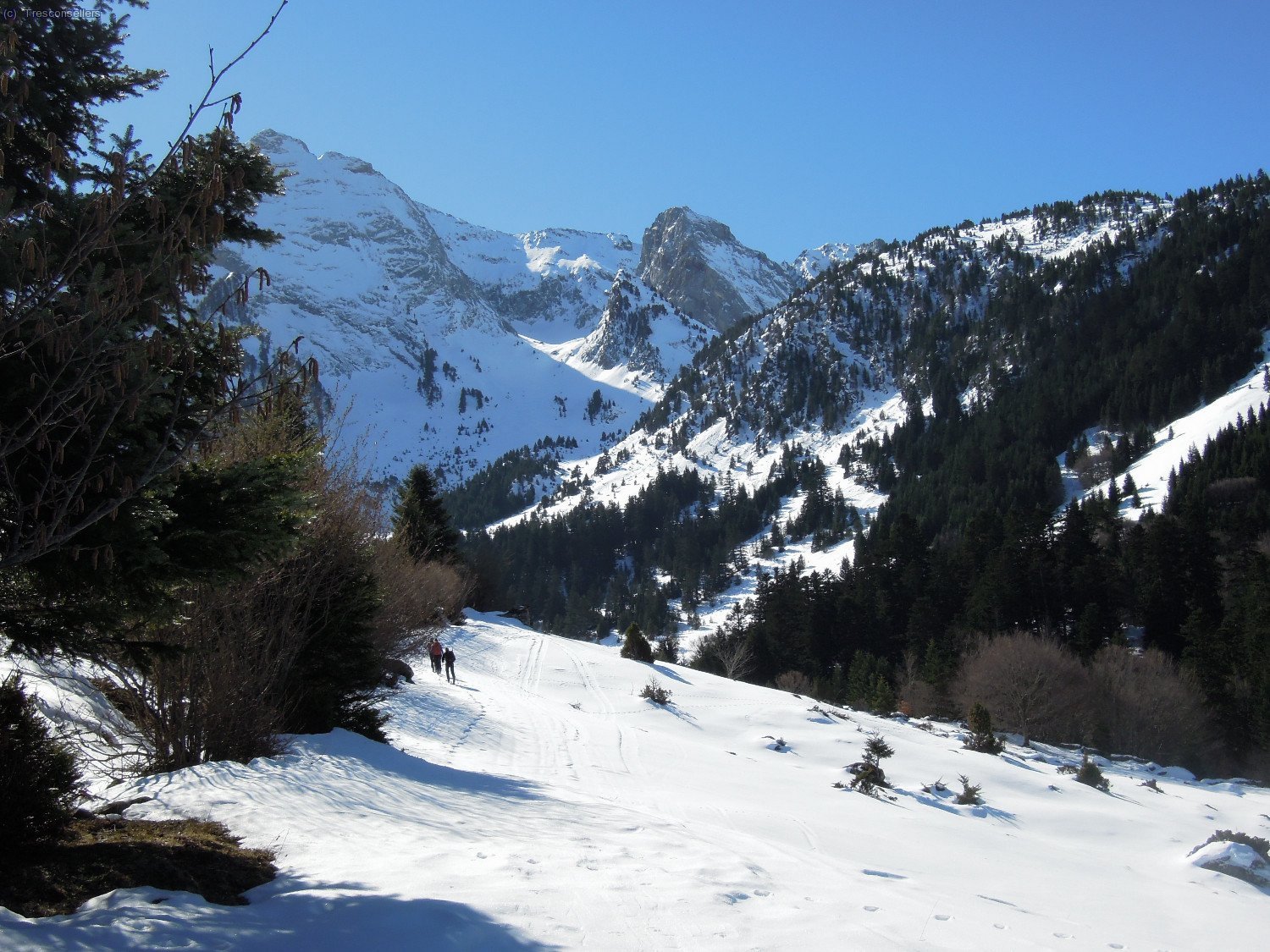 La bonica Pala de Sarrah&egrave;ra i el Tuc de Hennes.