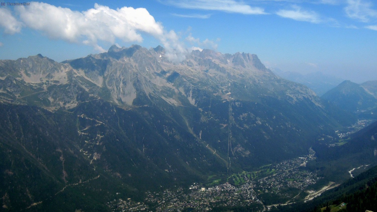 Vistes cap el mass&iacute;s de les Aiguilles Rouges (zona telef&egrave;rics Planpraz i Fl&egrave;g&egrave;re).