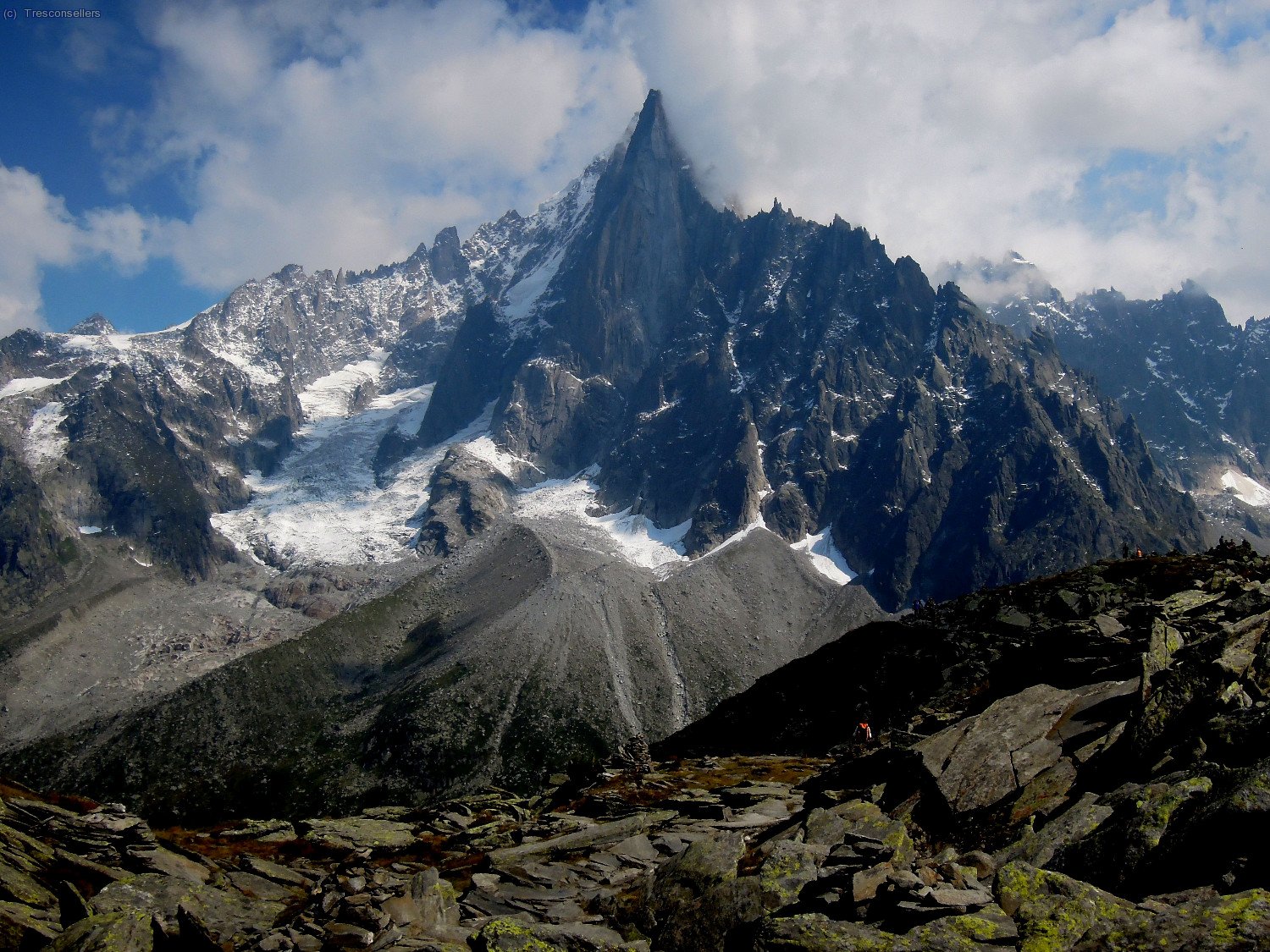 Ens apareix espectacularment Les Drus.