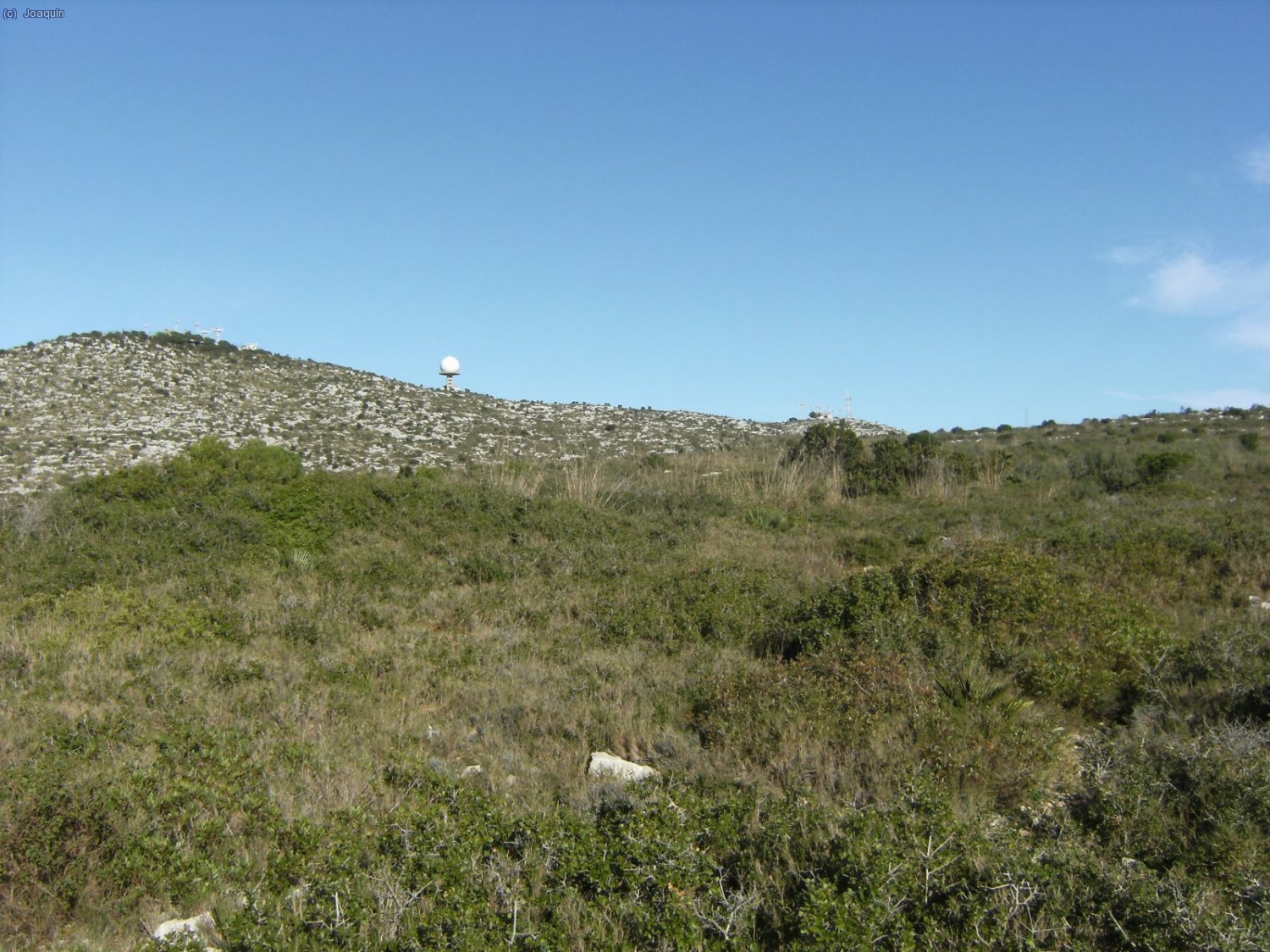 Campgr&agrave;s. A la izquierda las antenas en El Rascler
