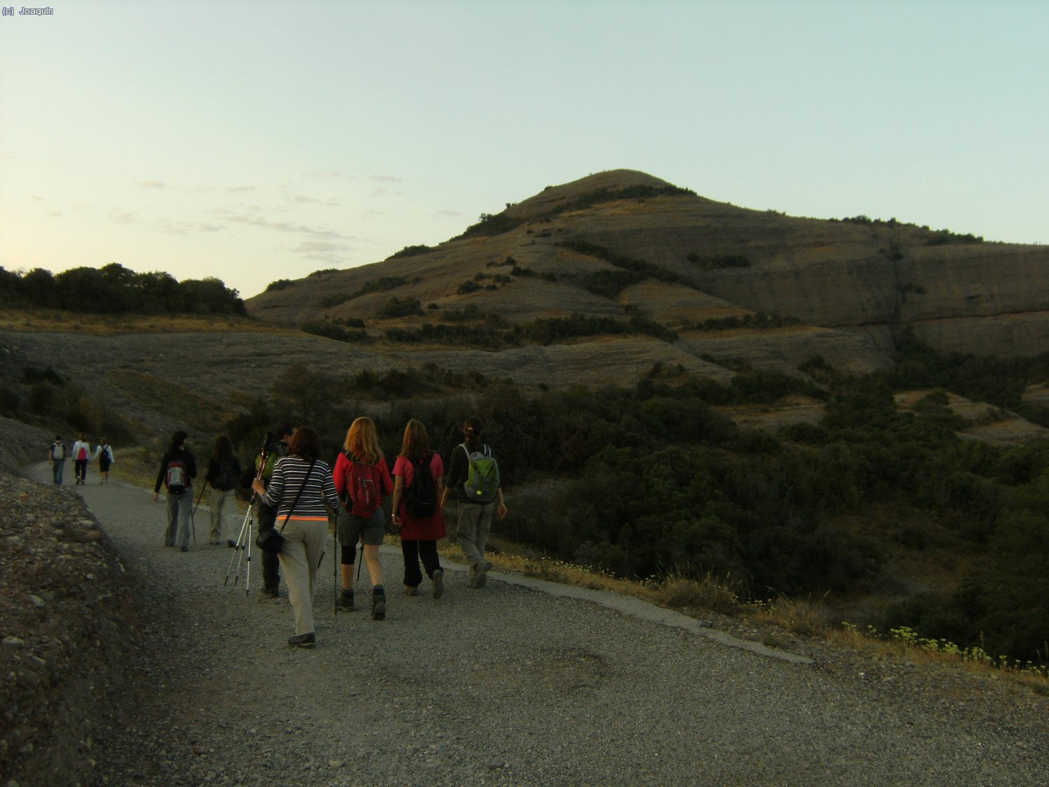 El grupo camino del Coll d
