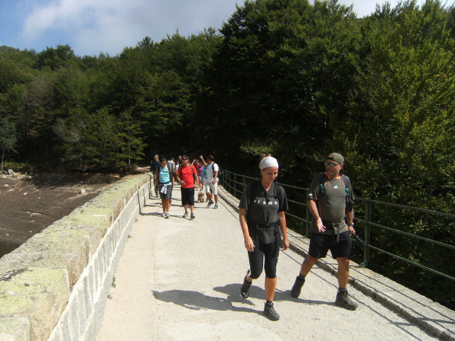 Cruzando al presa