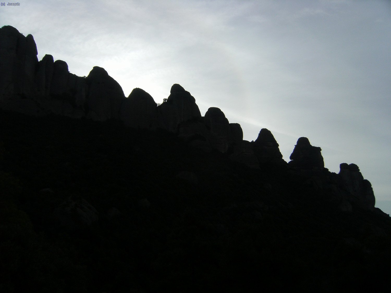 Les Agulles desde el oeste