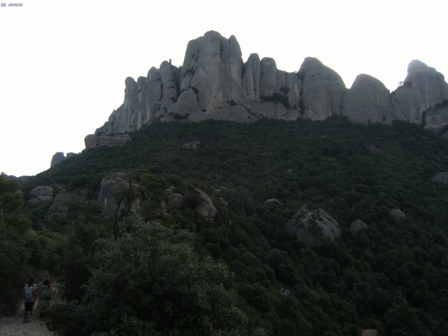 Les Agulles desde el oeste