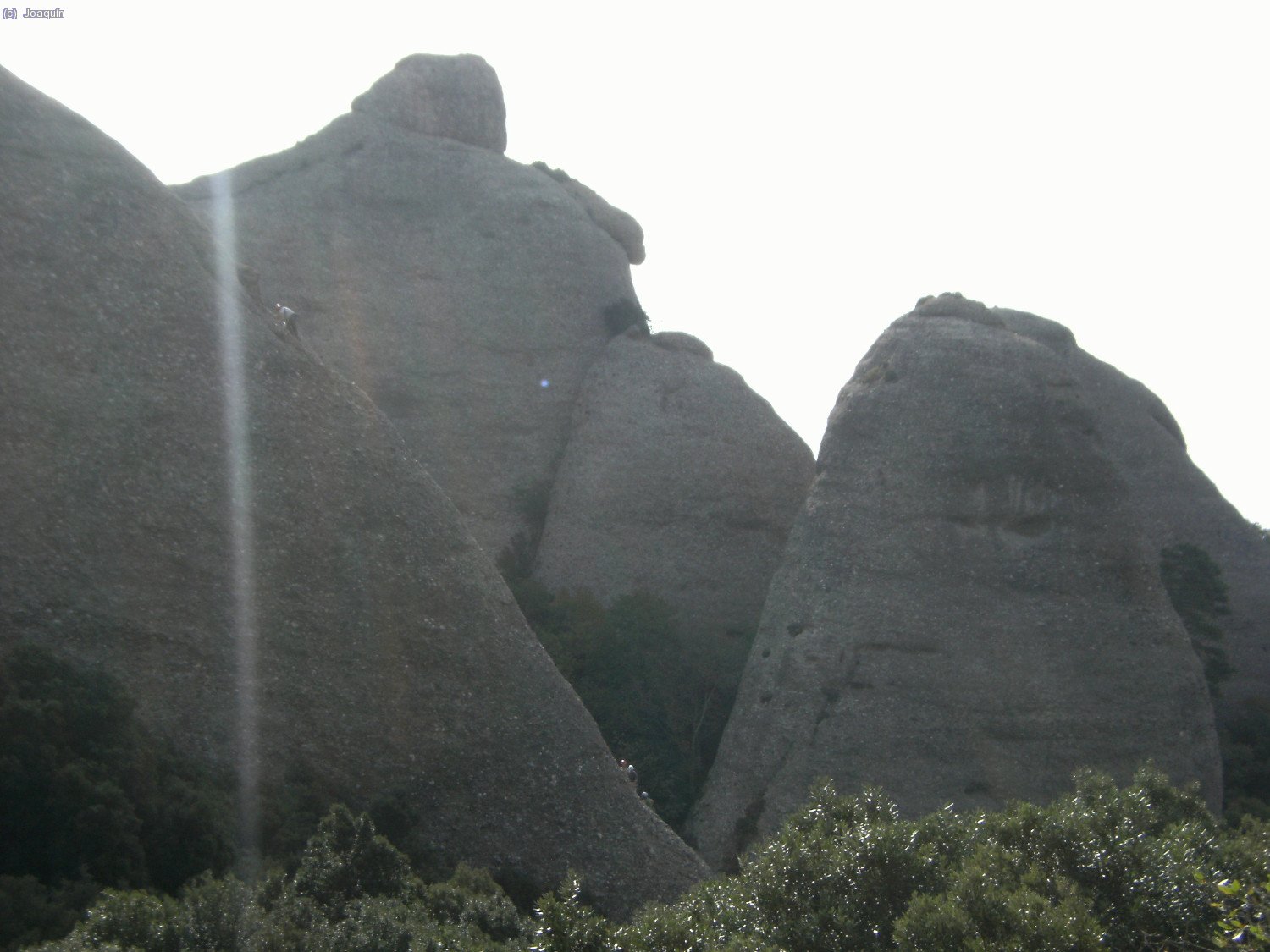 Escaladores en les Agulles