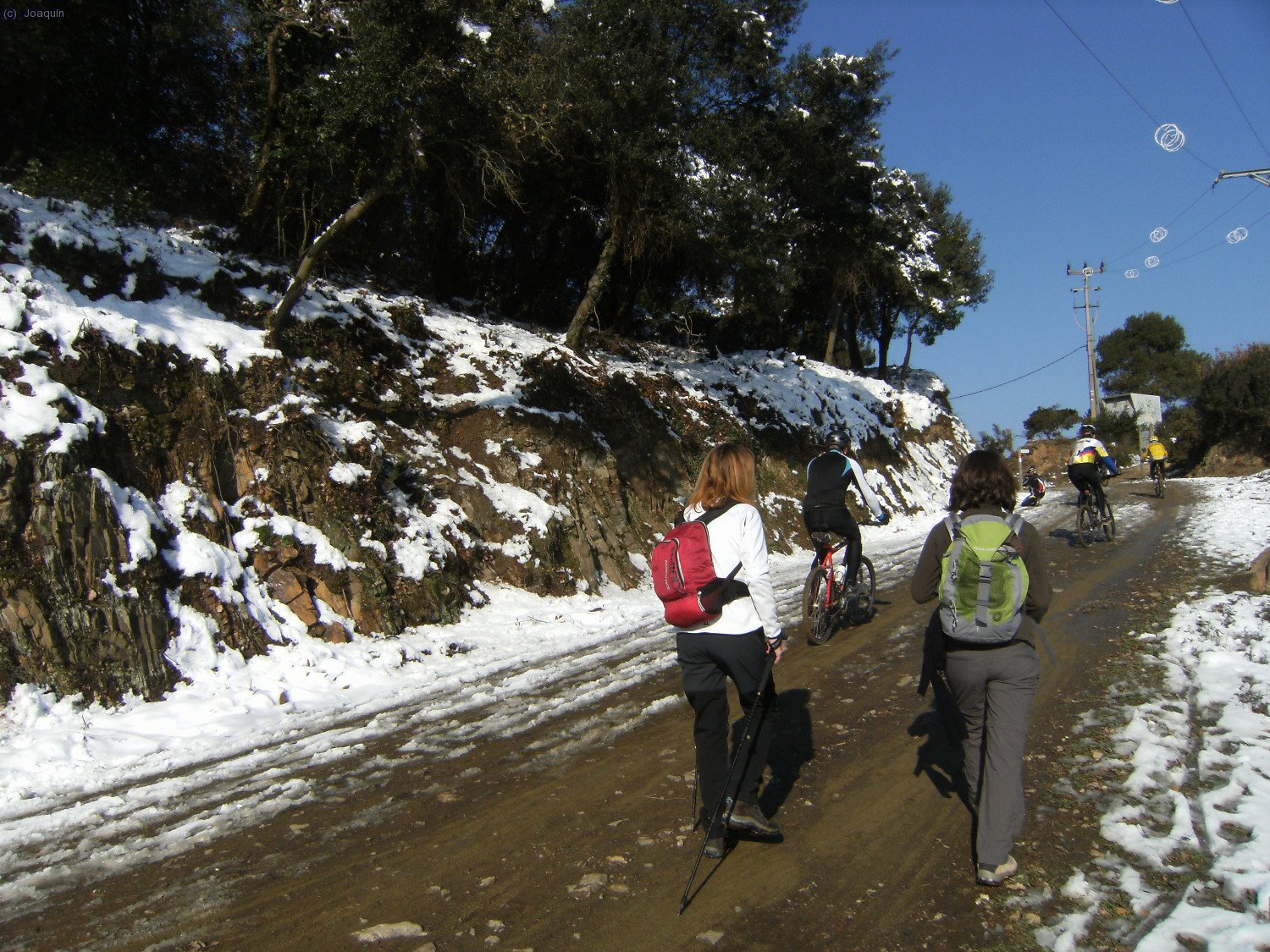 Pista cerca del Tur&oacute; de La Magarola