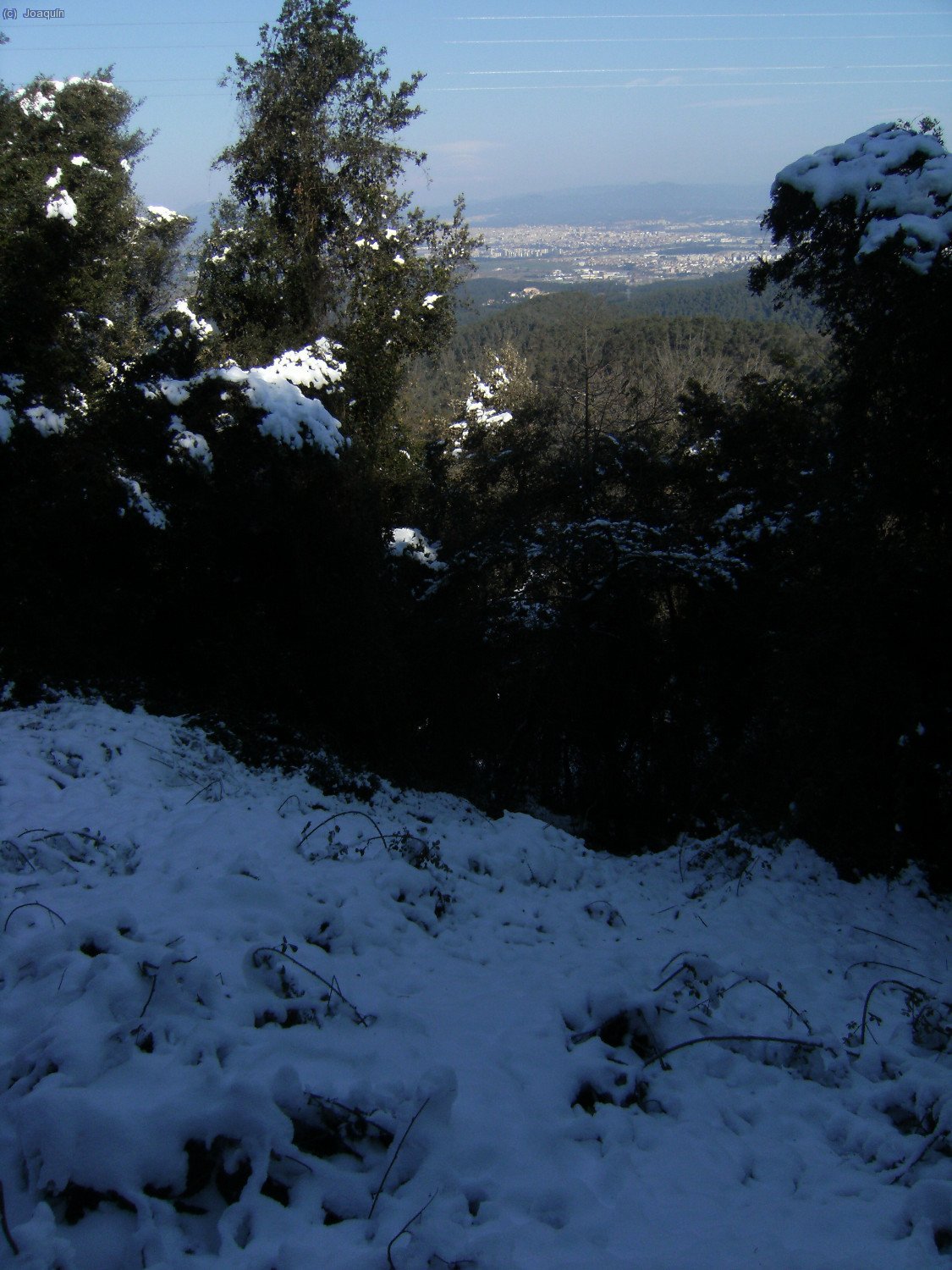 Al fondo Cerdanyola del Vall&eacute;s y Terrassa