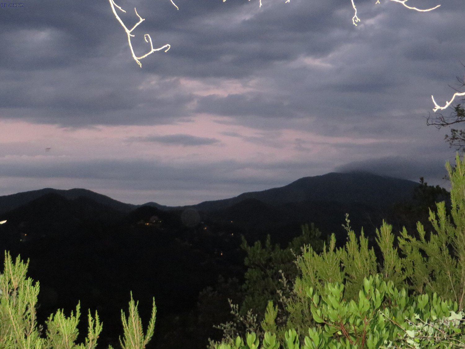 Atardece en Vallgorguina y en el Montnegre