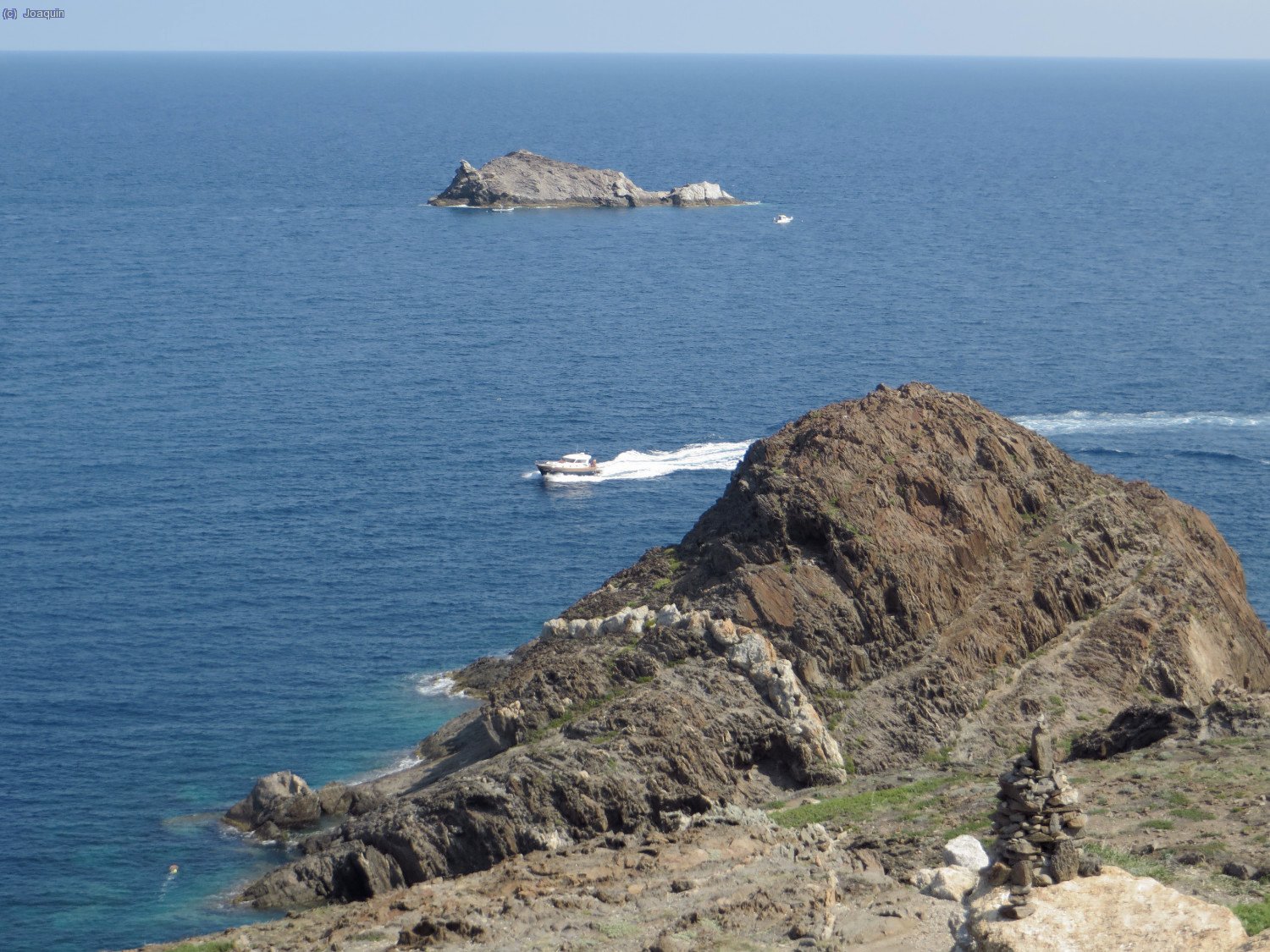 Cabo de Creus. Al fondo la isla Massa d