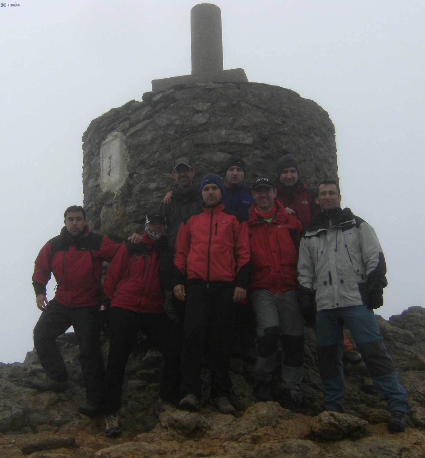 Grupo en la cima del Peñagolosa, a 1.814 mts. de altitud.