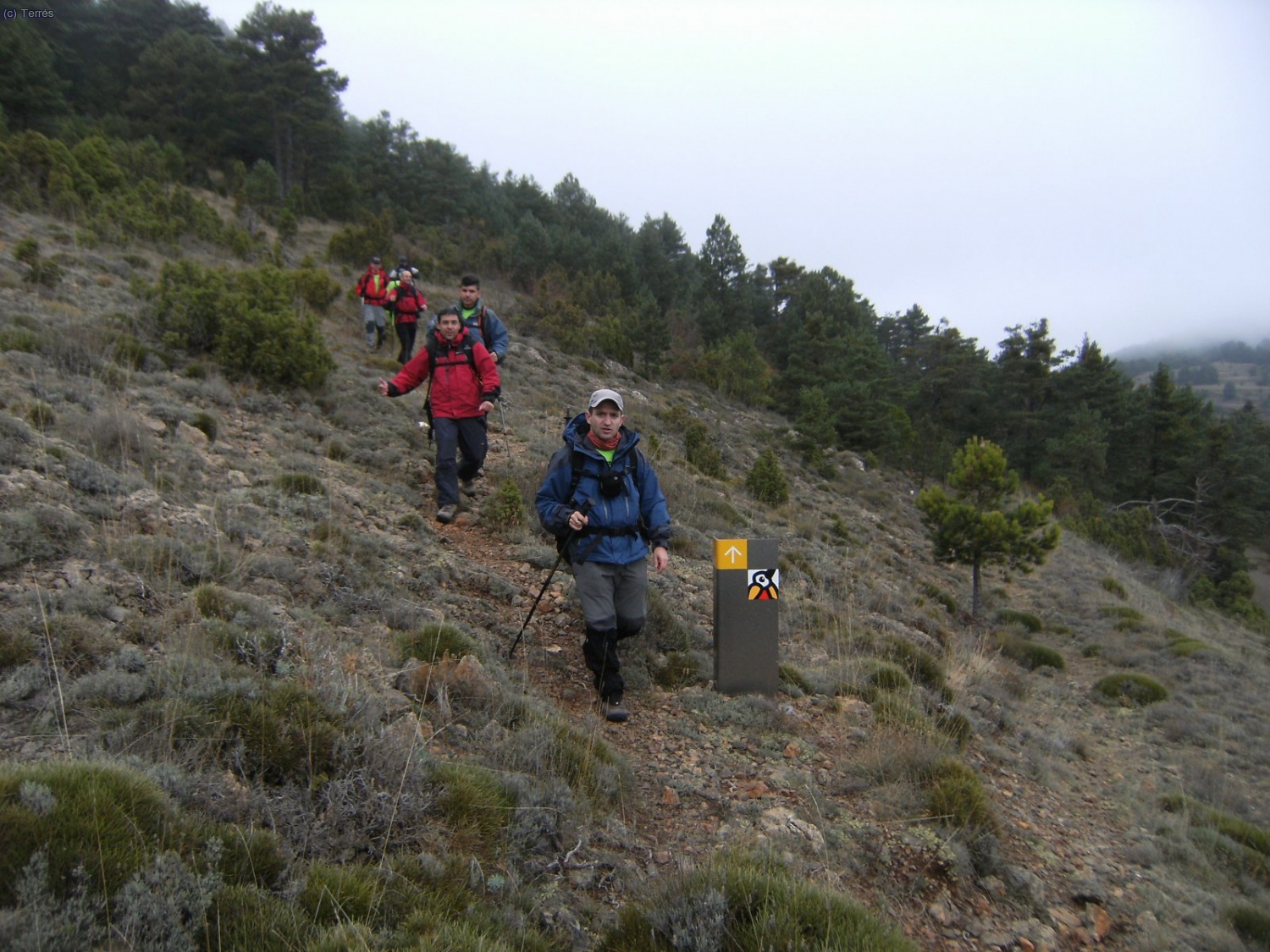 Bajando de Font Trobada a las cercan&iacute;as de la pista.