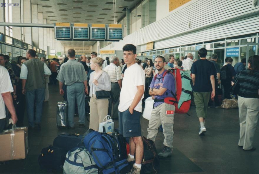 002 Elbrus. Aeropuerto Sheremetyevo de Mosc&uacute;