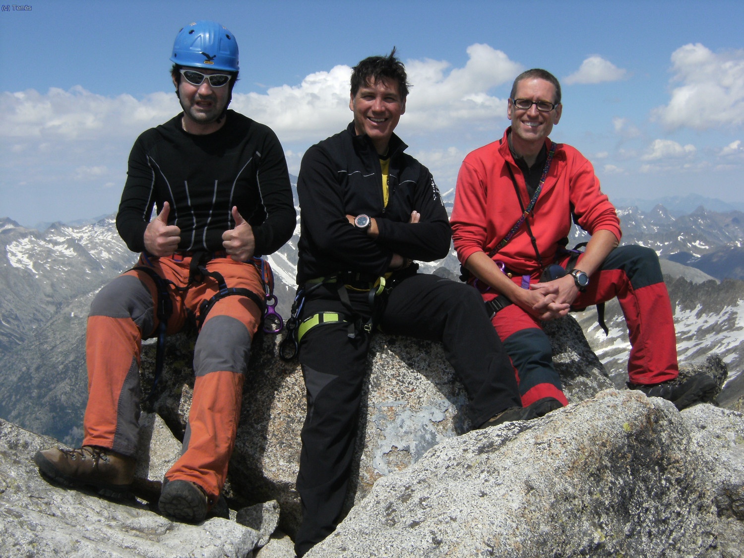 Joaquín Terrés, Francesc y Pep en la cumbre del Besiberri Norte (3.009 mts.)