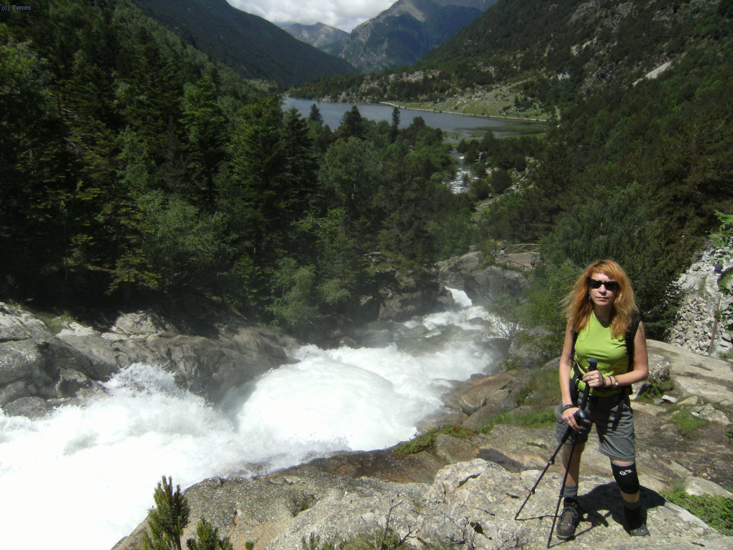 Anna en las Cascadas de Sant Esperit