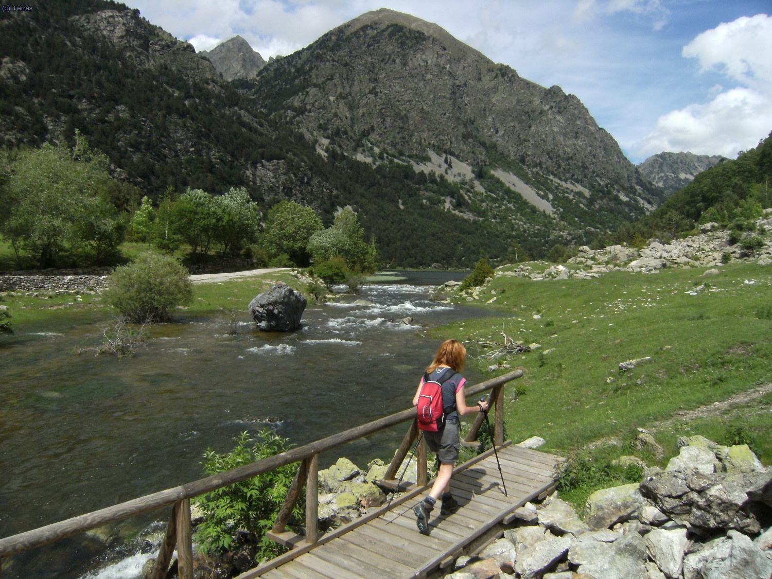 Puente en el Estany Llebreta