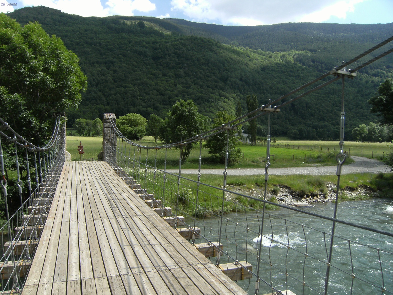 Puente, cartel y La Noguera de Tor