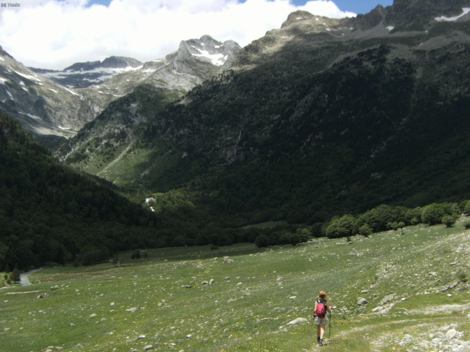 Hac&iacute;a el Valle de Mulieres, alto Valle de Barrab&eacute;s