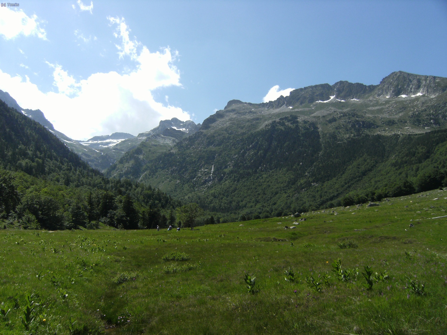 Hac&iacute;a el Valle de Mulieres, alto Valle de Barrab&eacute;s