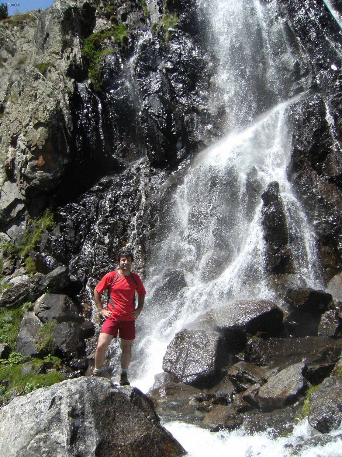 Joaqu&iacute;n Terr&eacute;s en la 2&ordm; cascada