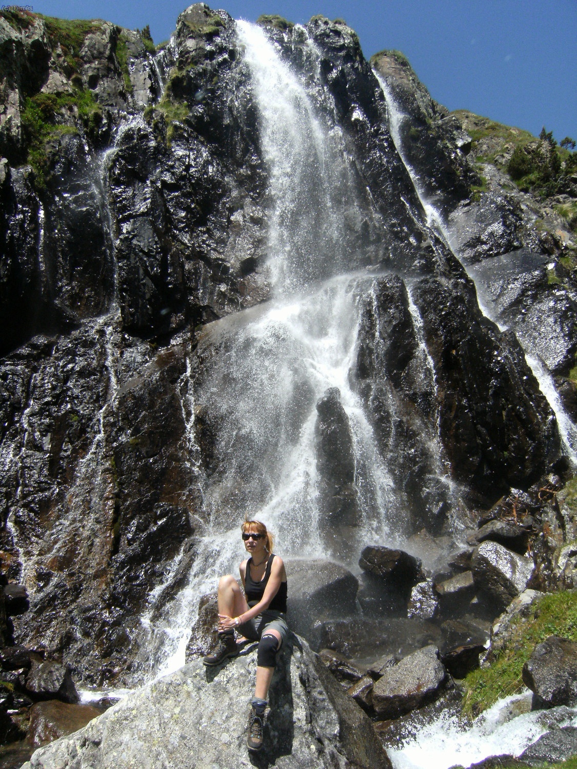 Anna en la 2&ordm; cascada