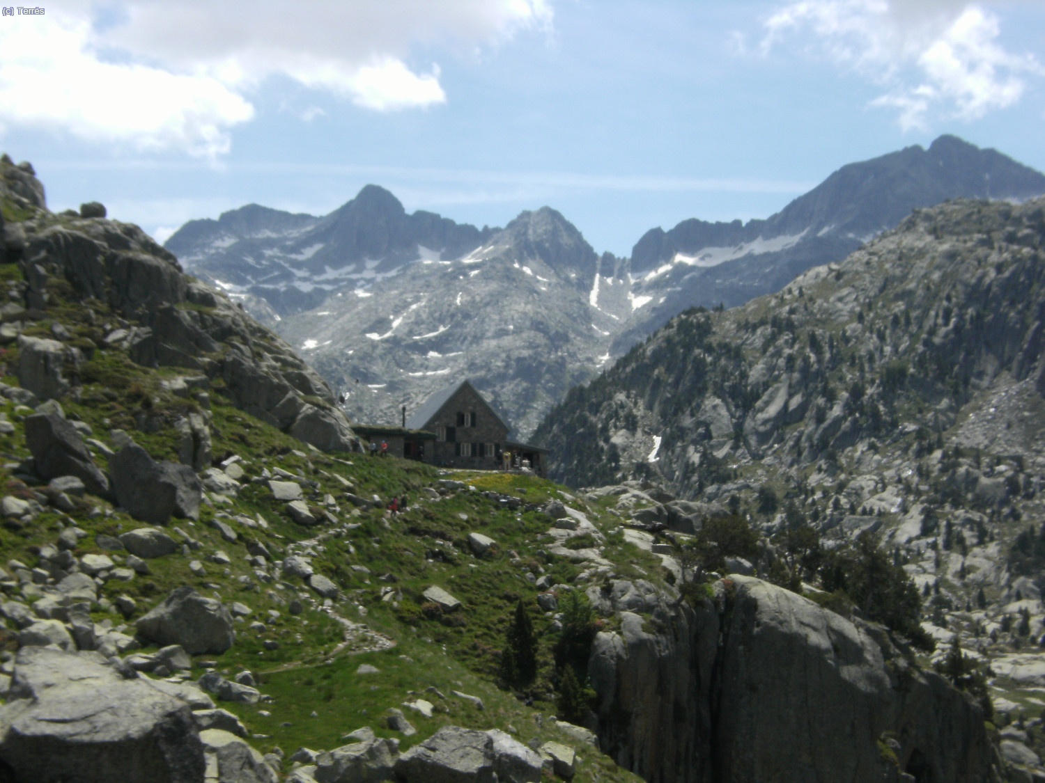 LLegando al Refugio Ventosa i Calvell, detr&aacute;s alrededores de Contraix