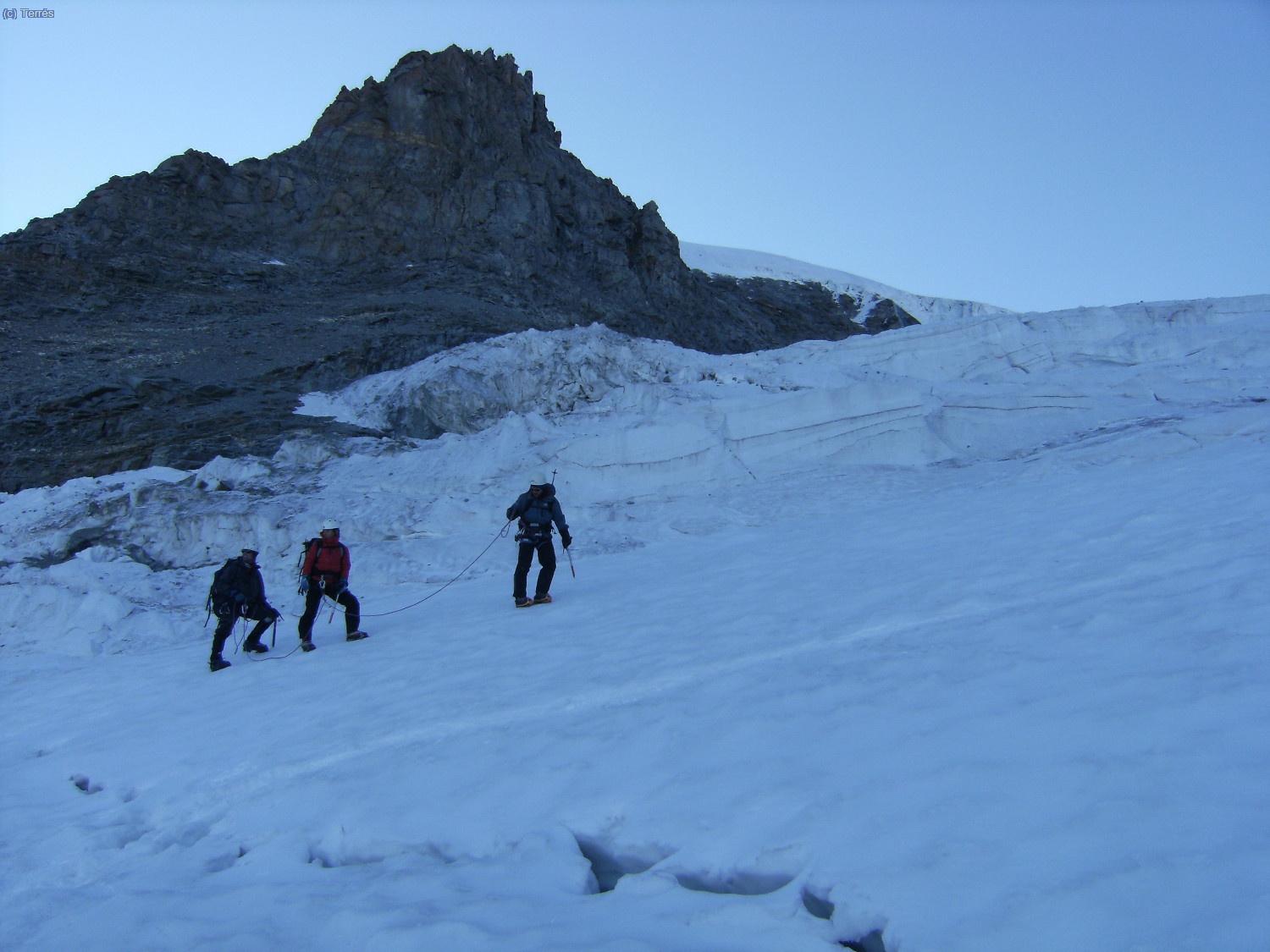 Subiendo por el Glaciar de Laveciao